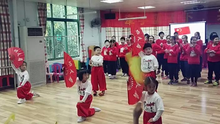 最新幼儿园绘本剧，魔法钥匙开启孩子想象世界的大门